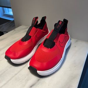 Nike Flex Runner Boys’ Sneakers size 5.5, Never worn
